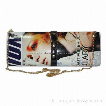 Fashionable Ladies' Cosmetic Bag with Beautiful Design, 30 x 12 x 5cm Size, OEM Orders Welcomed